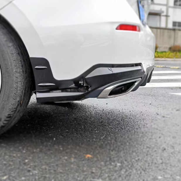 SWA 2022-2025  11th Gen Honda Civic Hatchback Gloss Black Mugen Style Corner Spats Aprons
