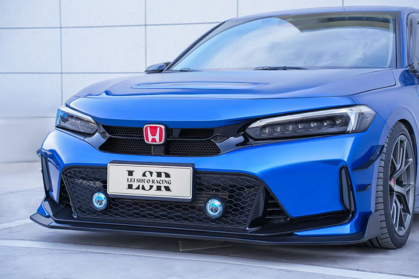 
                  
                    SWA 2022-2024 11th Gen Honda Civic Hatchback and SI GLOSS BLACK V Style Grille
                  
                