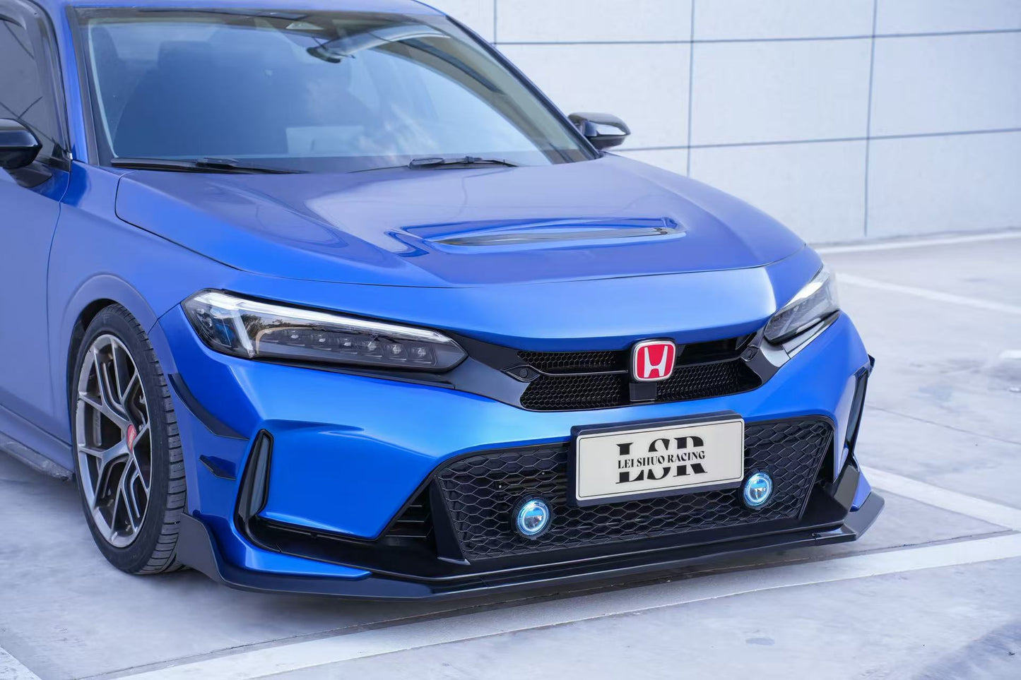 
                  
                    SWA 2022-2024 11th Gen Honda Civic Hatchback and SI GLOSS BLACK V Style Grille
                  
                