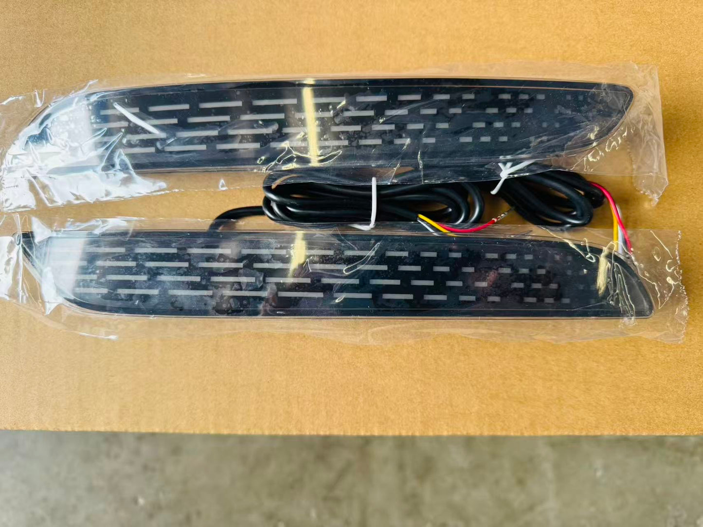 
                  
                    SWA 2023-2026 Acura Integra DE4 2Pcs Rear Reflector LED Bumper Sequential Lights
                  
                