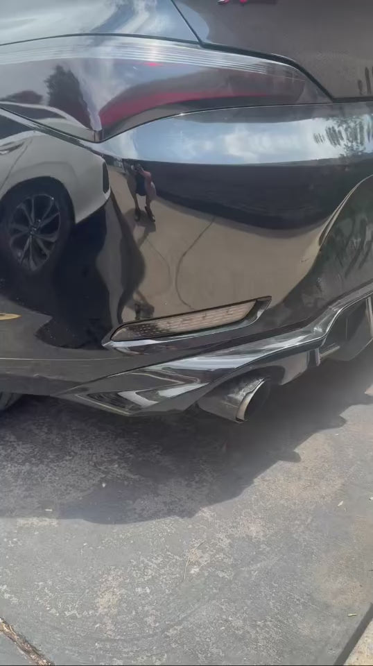 
                  
                    Load and play video in Gallery viewer, SWA 2023-2026 Acura Integra DE4 2Pcs Rear Reflector LED Bumper Sequential Lights
                  
                